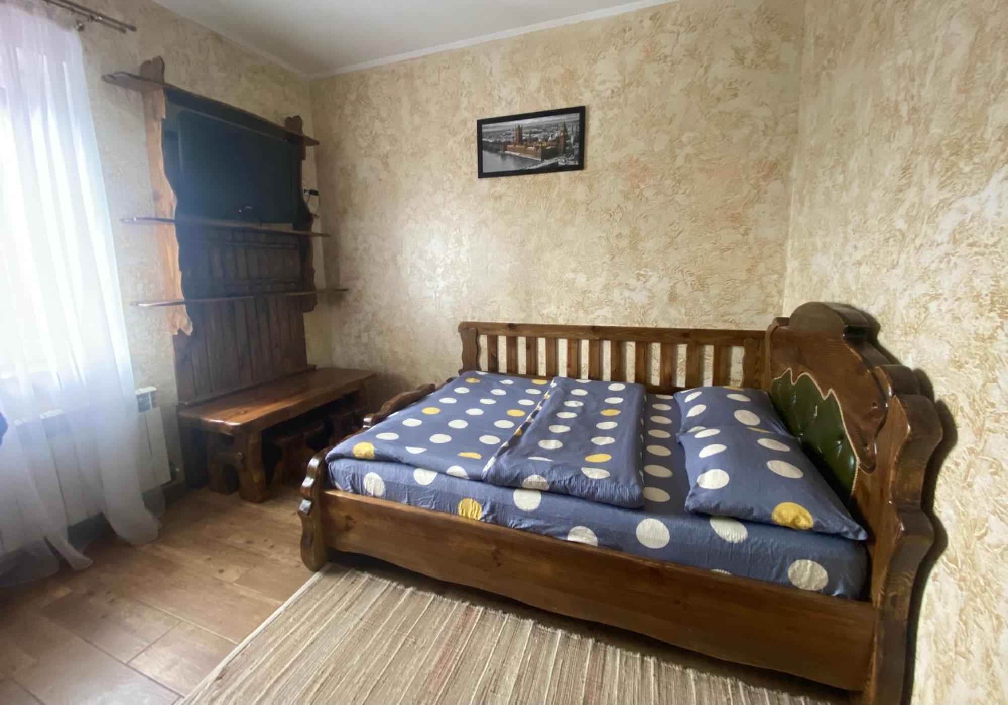 Mini-Hotel Neptun Rivne Esterno foto